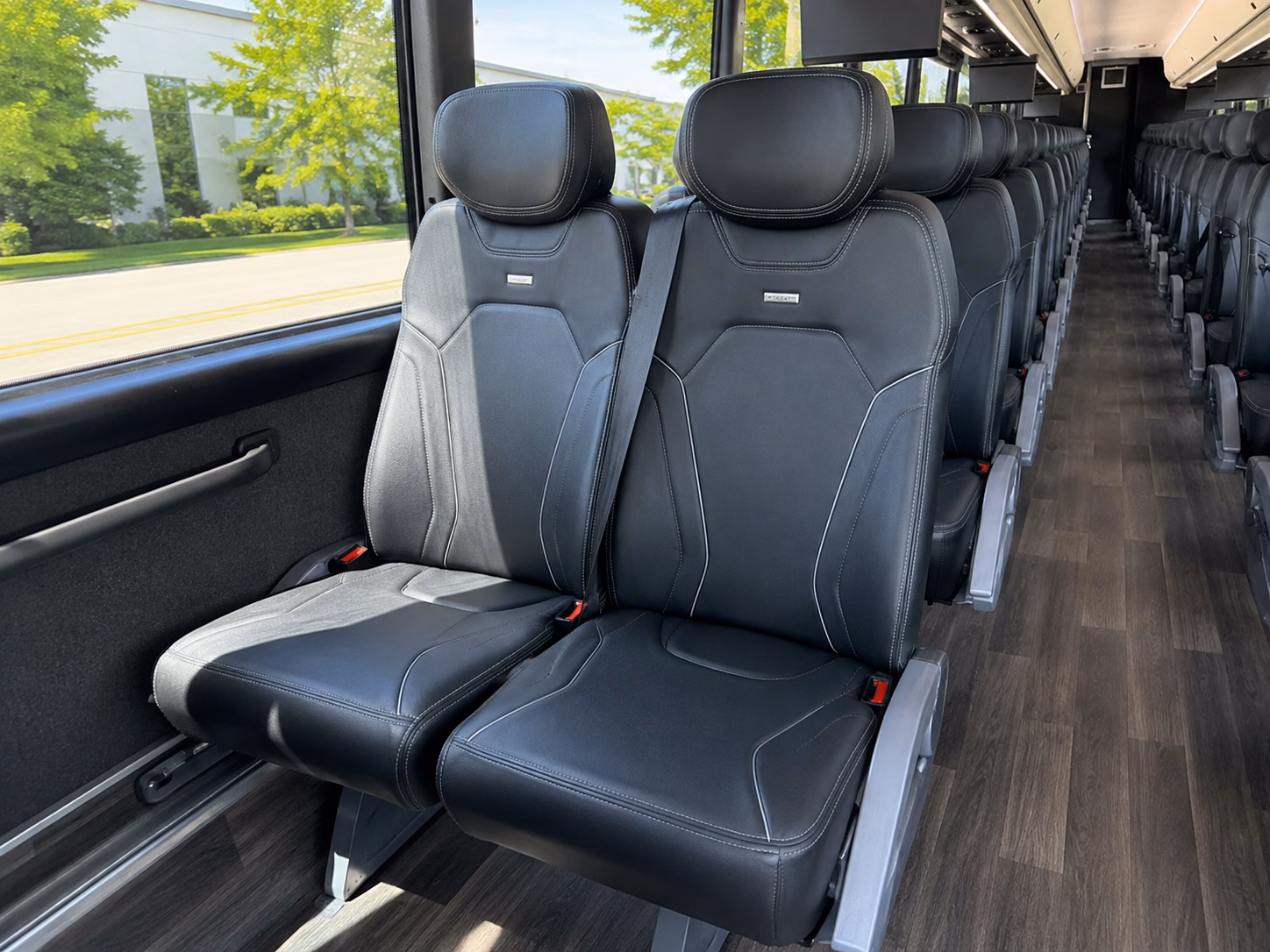 lodi and livermore wine tour buses from fairfield